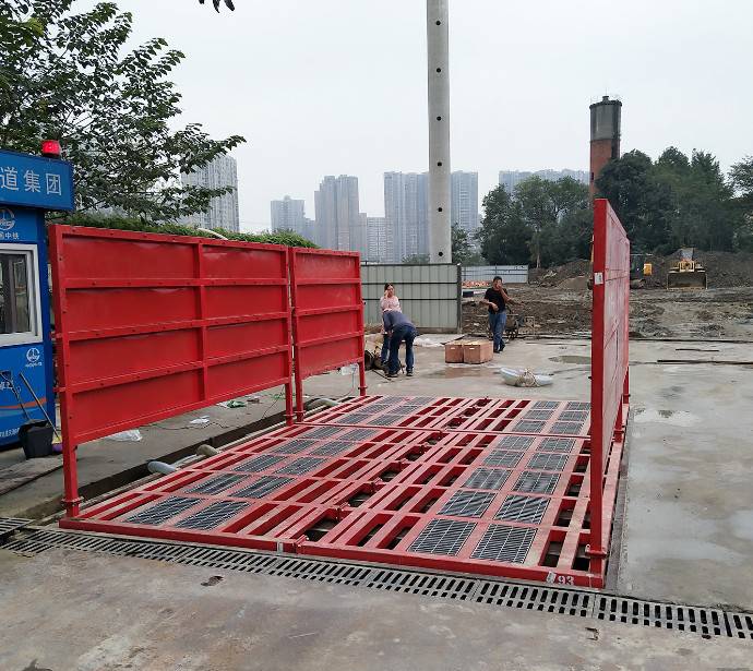 智能工地洗车机工地围档清洗设备遥控式洗轮机