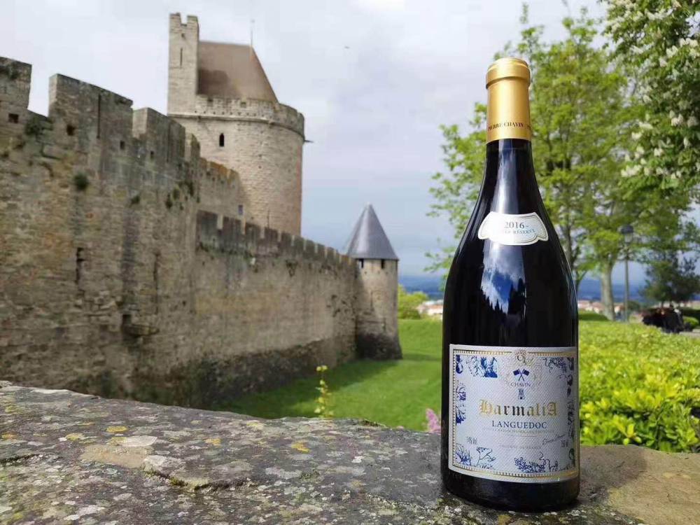 蓝梦尼亚珍藏干红葡萄酒