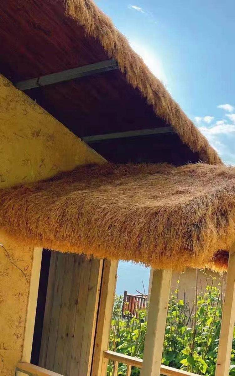 供应人造茅草木棚万立森假稻草屋顶户外遮阳茅草伞