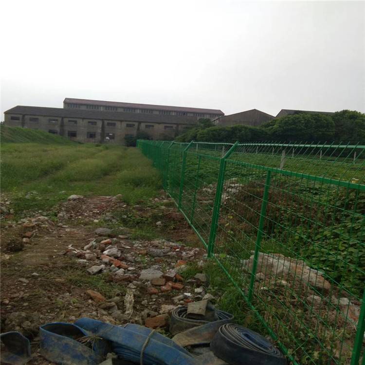 厂家护栏网 厂家现货 公路护栏 万泰