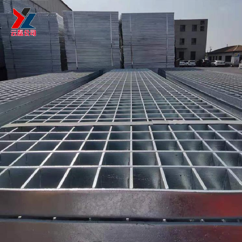 地铁站镀锌钢格板排风井镀锌钢格板地铁矮风亭用金属钢格板云磊图片