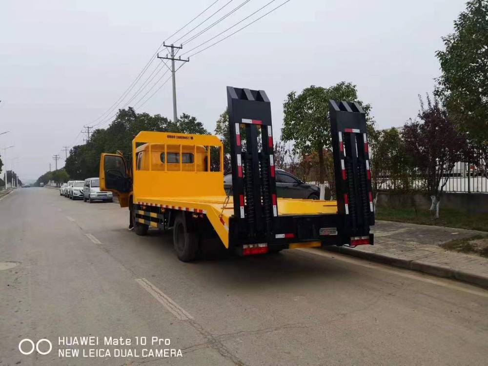 平板拖車價格挖機平板拖車勾機平板拖車湖北平板拖車