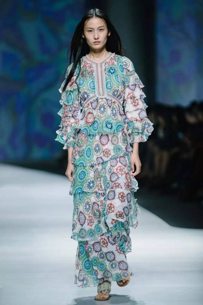 谭燕玉viviennetam女装歌力思恩裳菲诺格诺专柜品牌女装批发