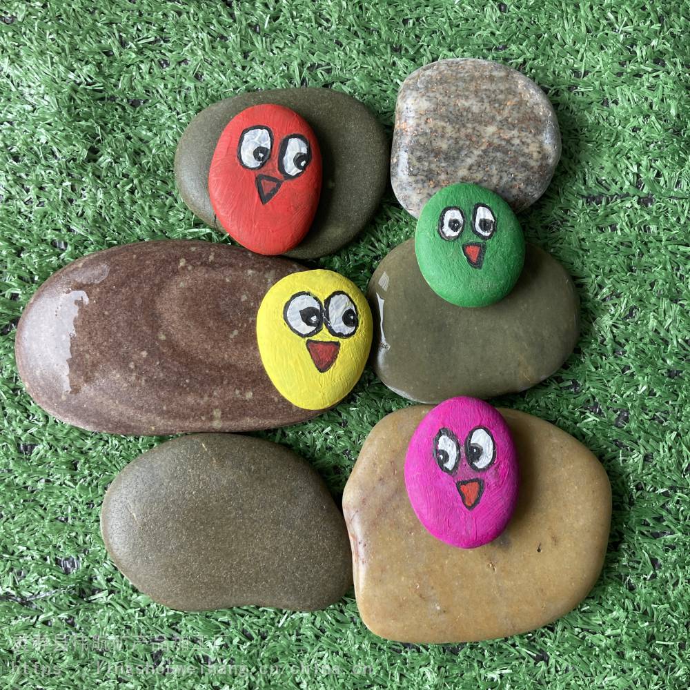厂家批发彩绘鹅卵石片状鹅卵石美术绘画造型造景创意鹅卵石
