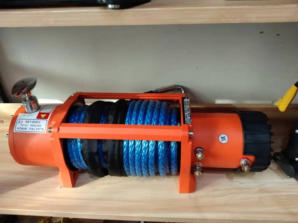 电动绞盘9500磅12v24v4t车绞盘机电葫芦卷扬机24v车载小吊机