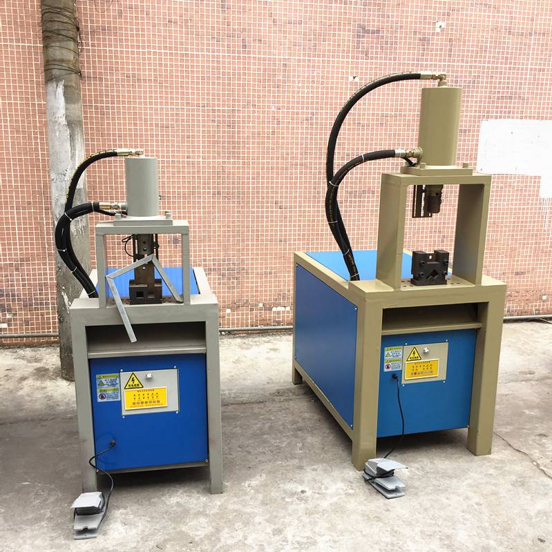 不锈钢方管冲孔机液压铁管开孔设备定制型材打孔机