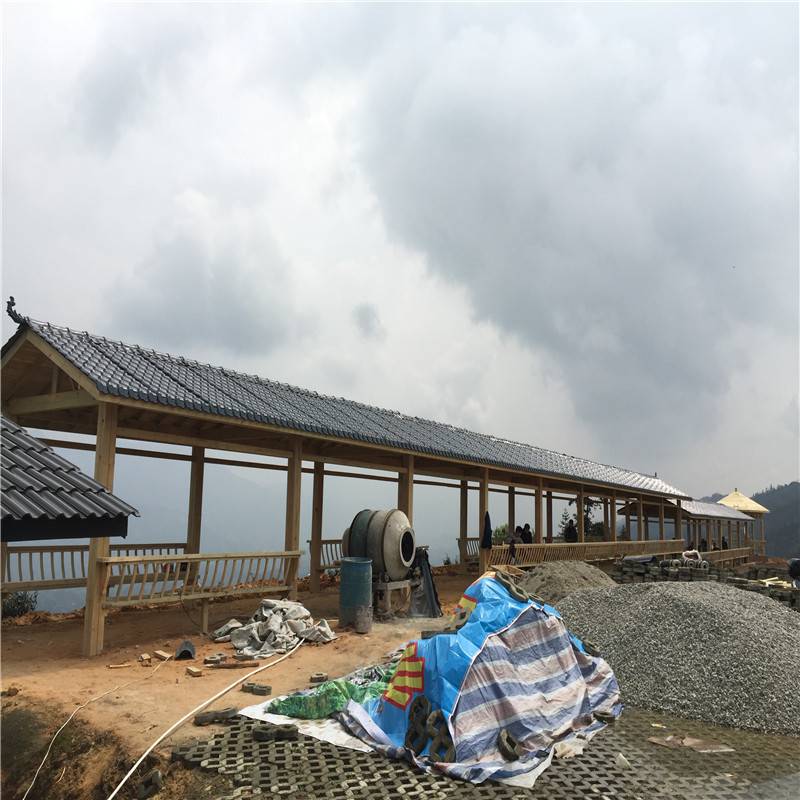 恩施公园长廊施工 景区茅草长廊定制 防腐木长廊制作 仿古小青瓦长廊