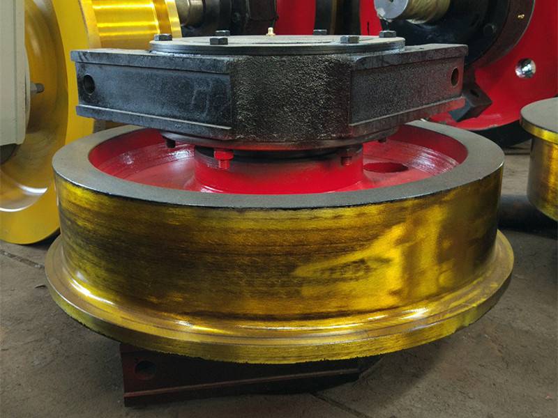 供应桥式双梁起重机大车运行轨道铸钢主动轮700200mm