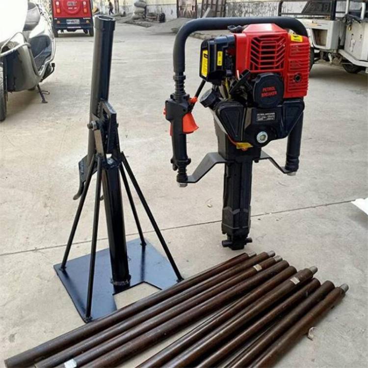 汽油机便携式取土钻机环境土壤取样钻机qtz2轻便取土钻机供应