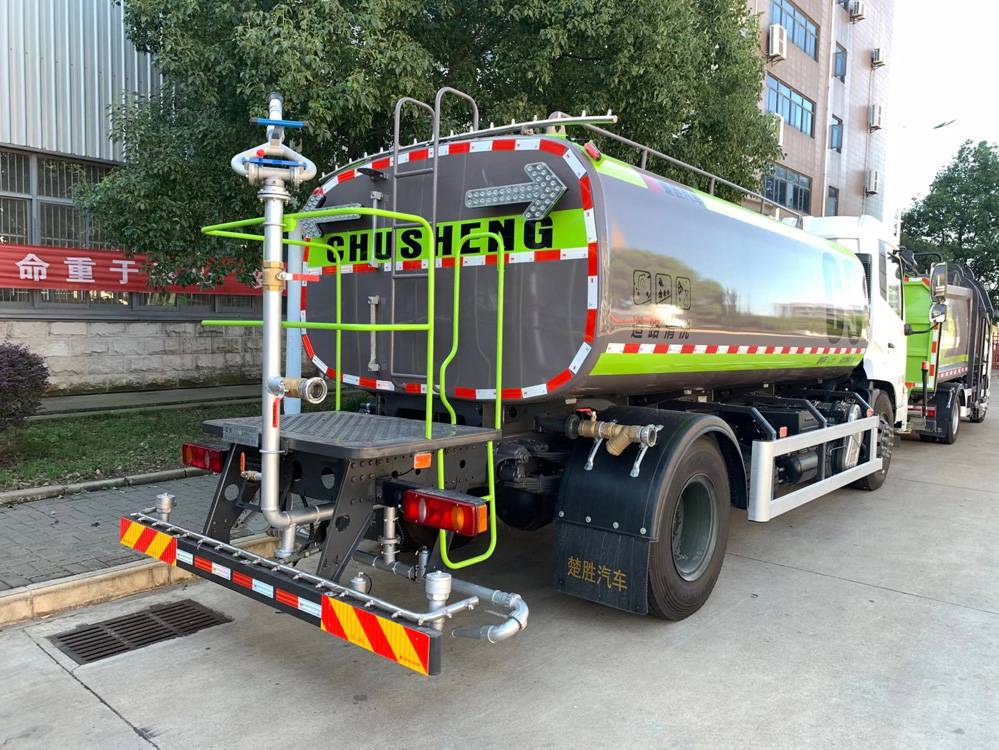 河北洒水车 小型洒水车可按揭