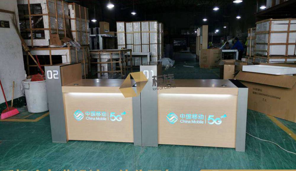 移动营业厅新版智慧家庭展柜款式