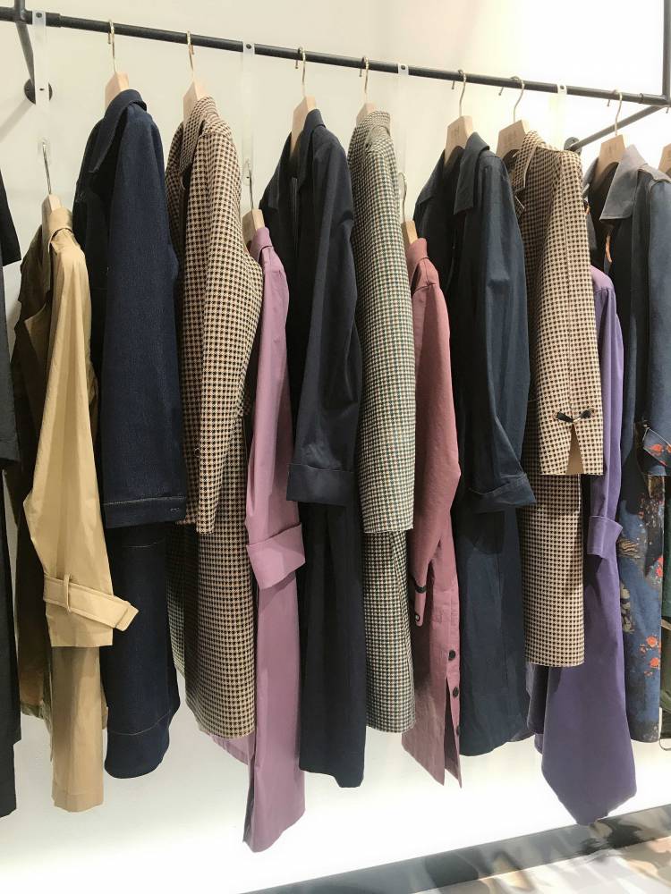 1折欧货柯兰春秋装尾货风衣外套好比例的货广州品牌女装折扣服装批发