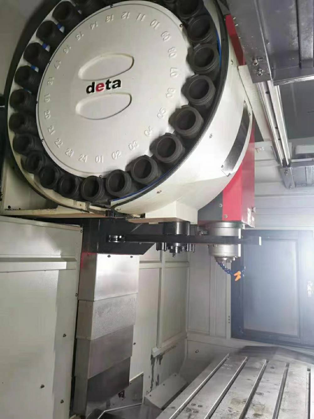 台湾亚威af1000加工中心亚威数控机床