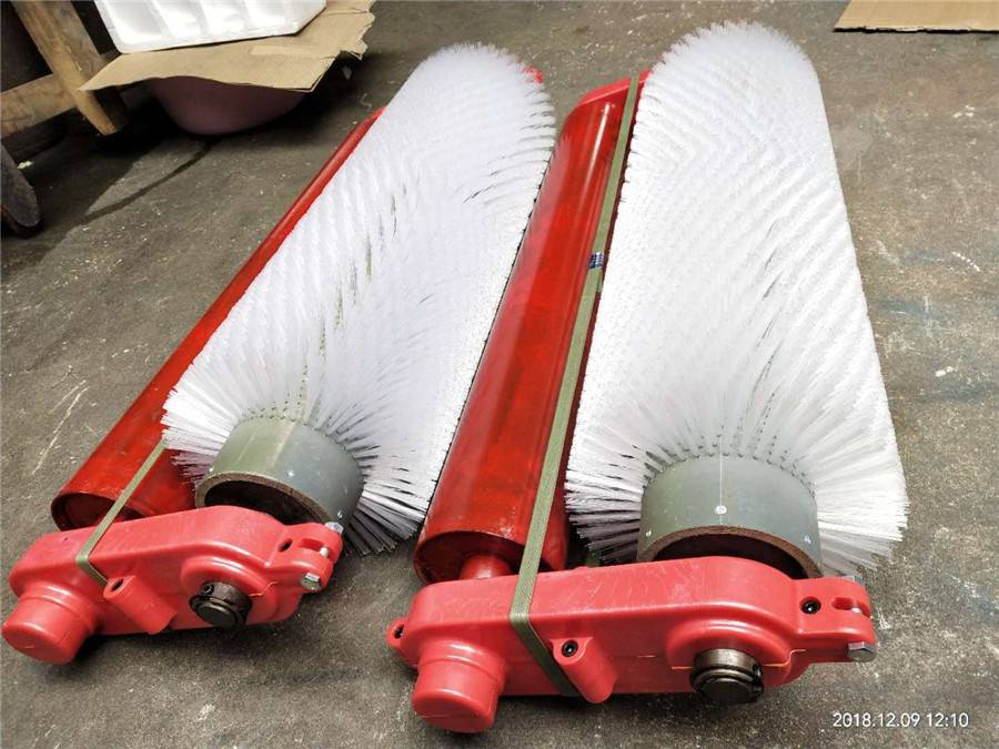 水泥厂钢厂输送带无动力清扫器无动力毛刷清扫器