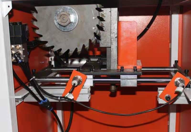 t型条切割机家具装饰条切割锯u型条切割机铜条铝合金压条切角机价格