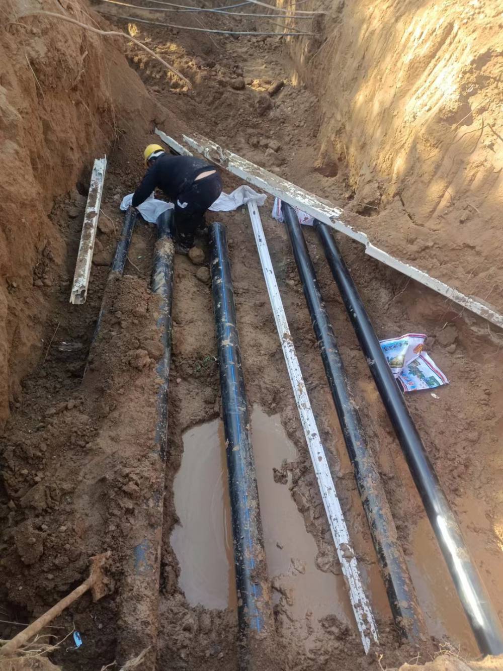 广阳区地下穿自来水管沙土马路顶管工完账清