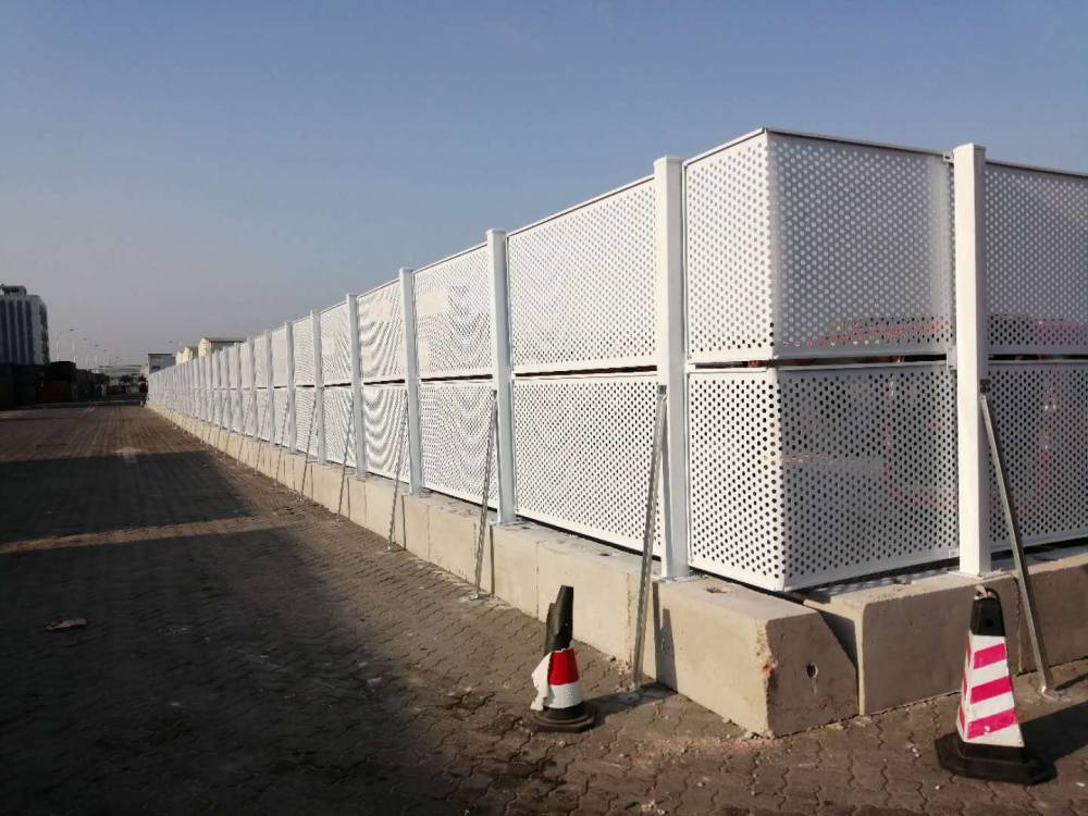 阳江阳春市政施工安装防风冲孔板围挡牢固美观