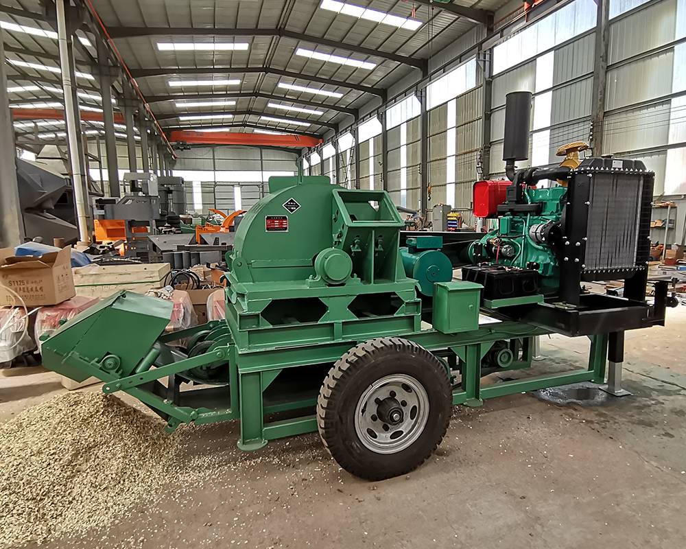1000型大型移动式电机柴油机木屑粉碎机菇木粉碎机食用菌粉碎