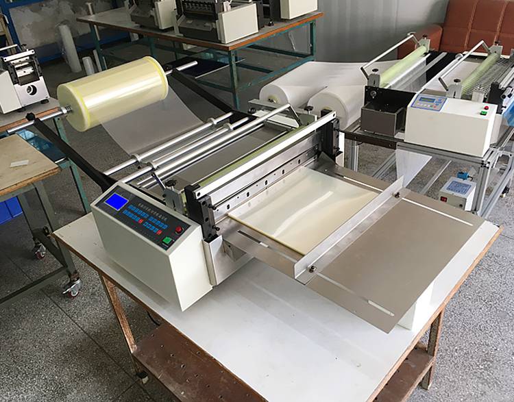 pvc膜裁切机pe膜切膜机pet保护膜横切机气泡膜切割机薄膜裁片机