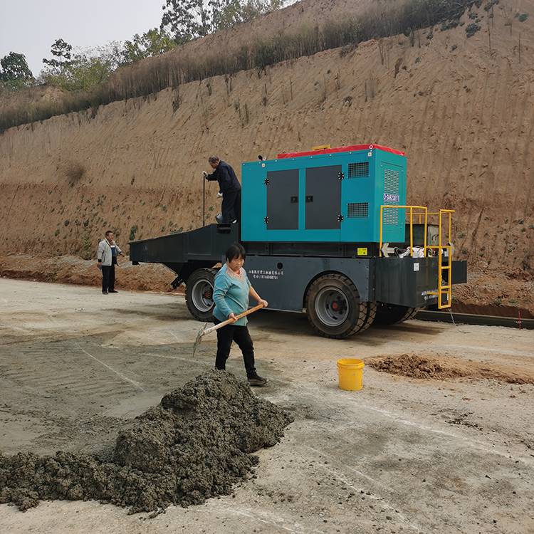 公路路肩預製成型機/預製路緣石滑膜機等設備是利用水泥混凝土作為原