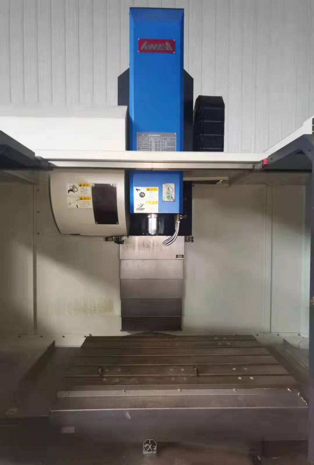 出售二手台湾亚威af1000立式加工中心二手立加二手亚威加工中心