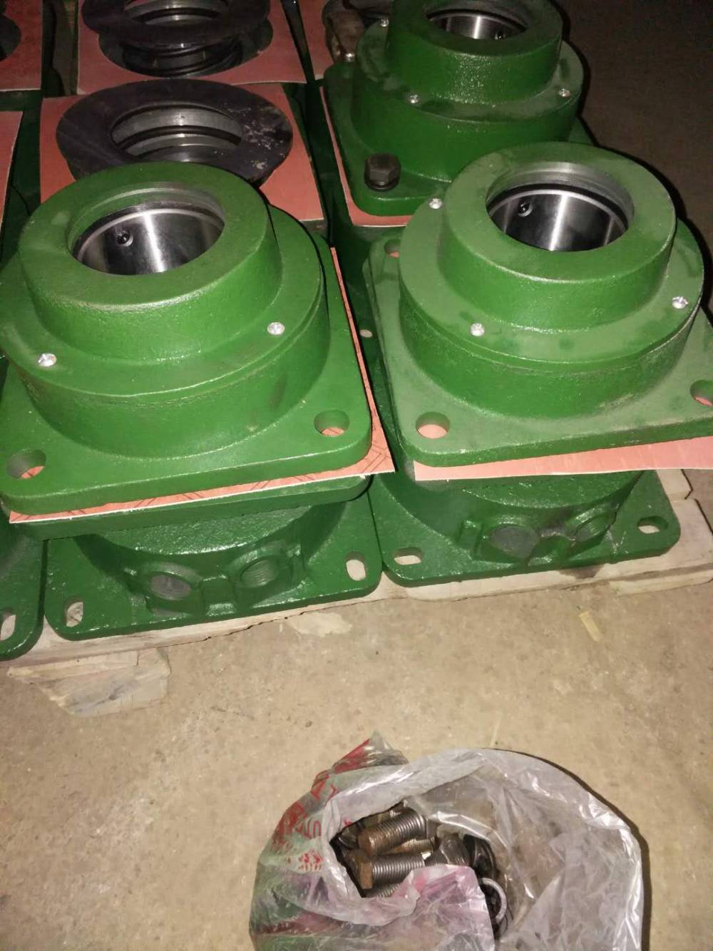 轴承座uc209轴承座水冷座带座外球面轴承炉辊轴承座退火炉炉辊