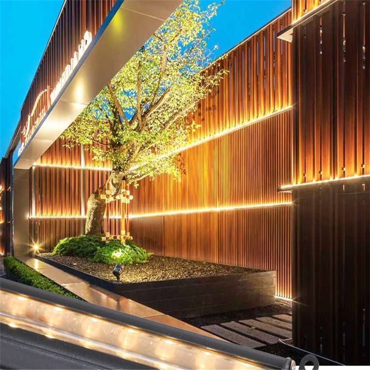 led线条灯超亮黄光户外防水楼体条形桥梁酒店工程亮化跑马轮廓灯图片