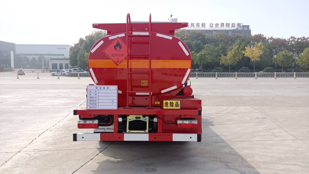 东风福瑞卡8吨消防油罐车85方楚胜牌消防加油车