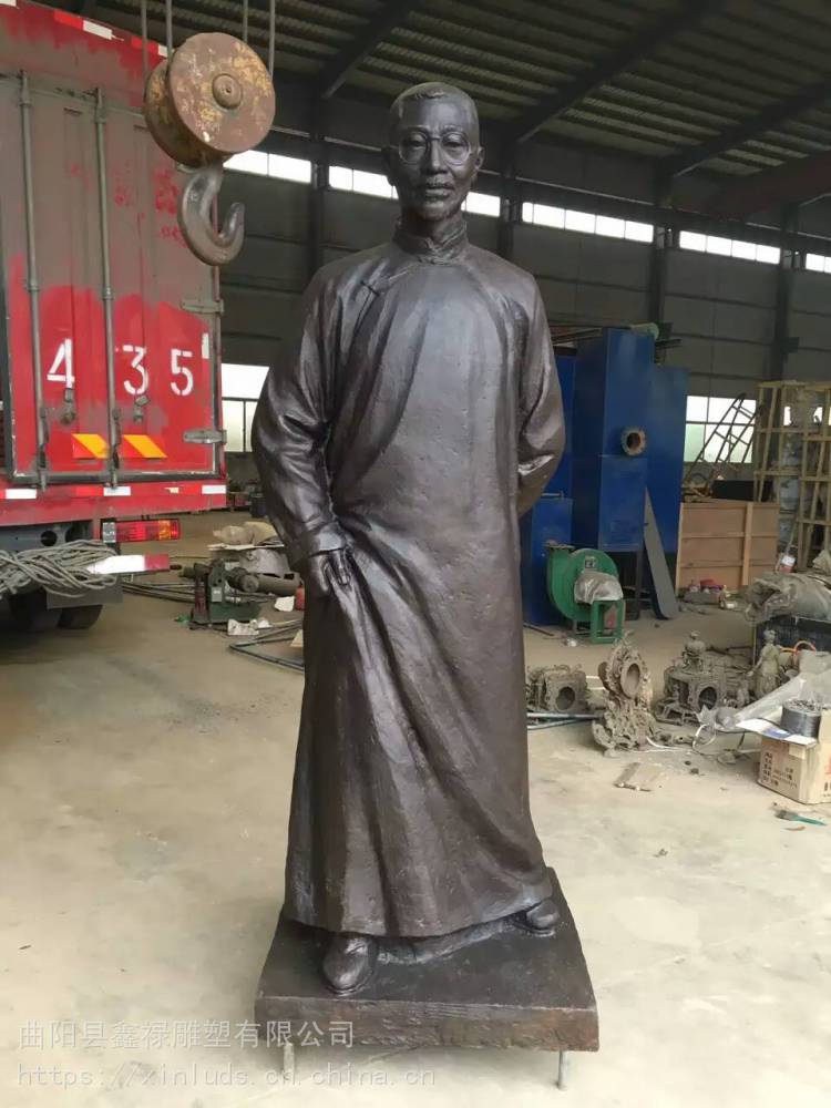 铜雕人物老舍雕塑近现代人物铜像定制历史名人像