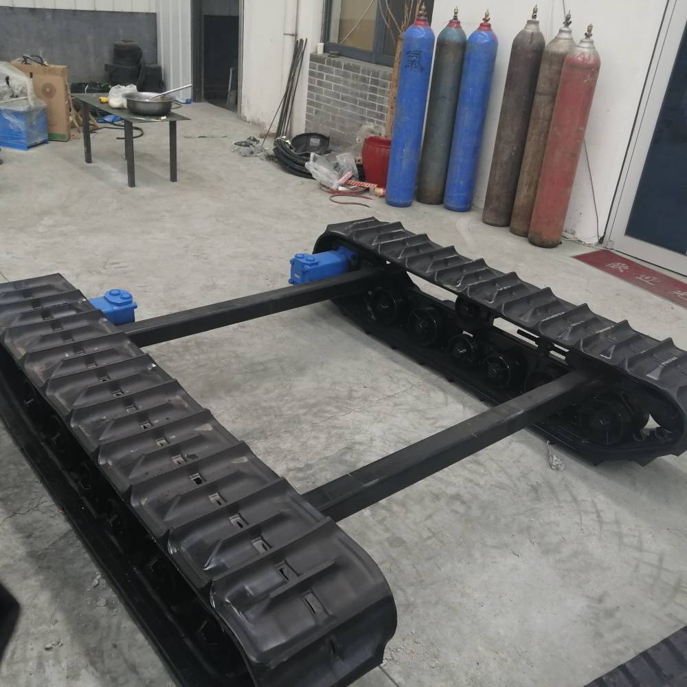 橡胶履带液压底盘履带运输车底盘钻机履带底盘