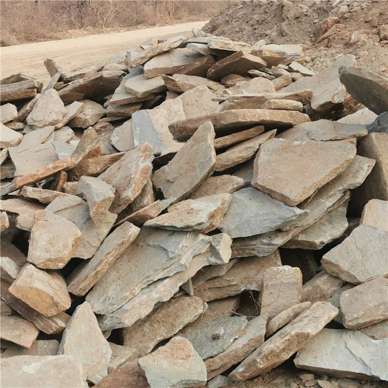 鸿淼碎拼片石厂家供应黄木纹片岩黄锈色碎拼石黄色板岩铺路石材