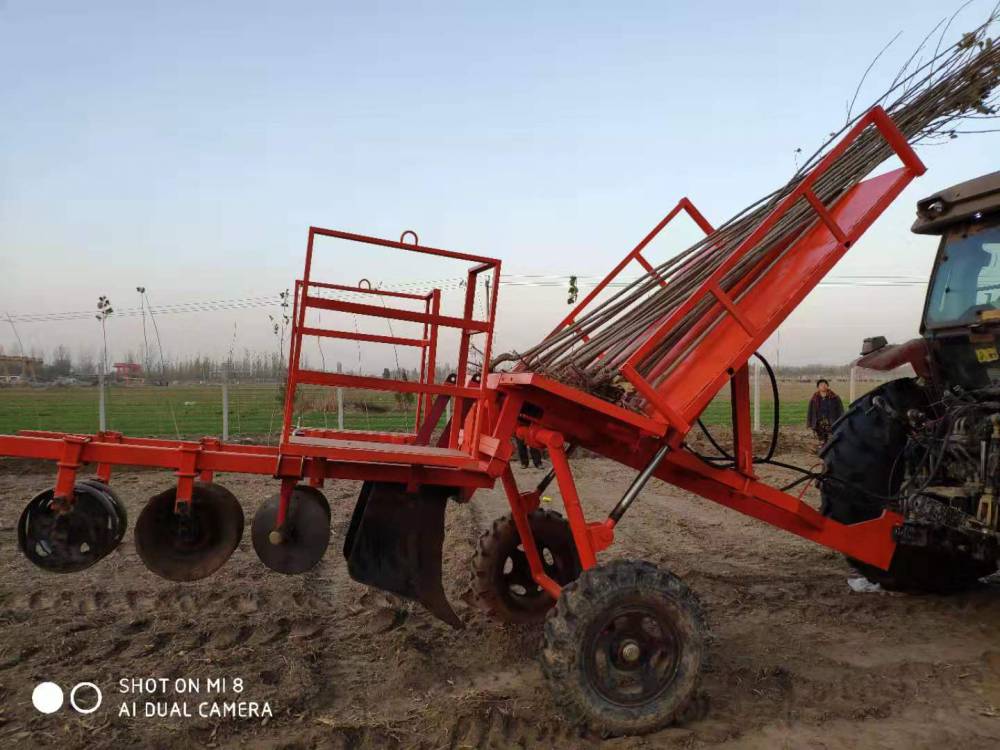 ***悬挂式植树机,优势多多,装苗省时省力,适用于短地头