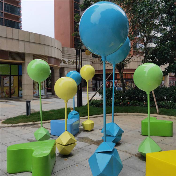 端州玻璃钢座椅雕塑厂公园景观足球坐凳雕塑有模具