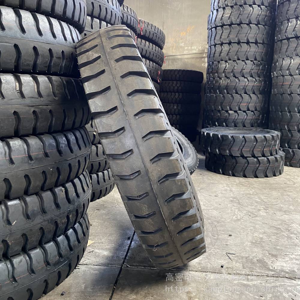 载重卡车货车轮胎110020羊角花纹尼龙轮胎