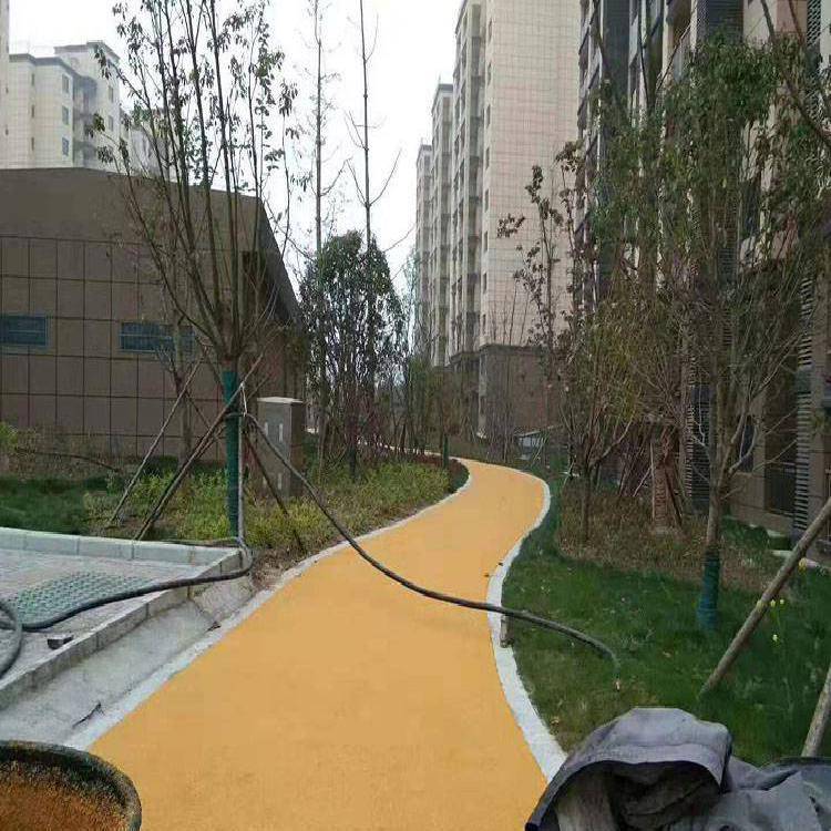 鑫威 EPDM塑胶地面 山东塑胶跑道 现货销售