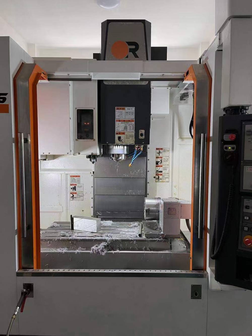 台中精机1060立式加工中心带谭佳255四轴