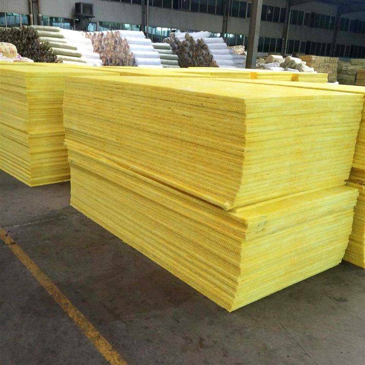 100厚白色环保玻璃棉卷毡保温板a级无甲醛无丙烯酸材料