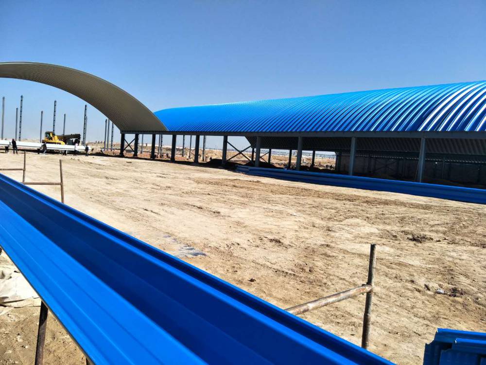 乡宁县封闭式拱形波纹钢屋盖238型拱型屋顶图片