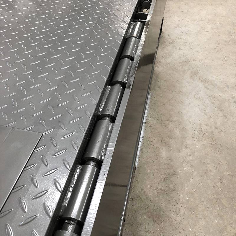 龙铸机械固定式登车桥月台高度调节板叉车装卸货平台