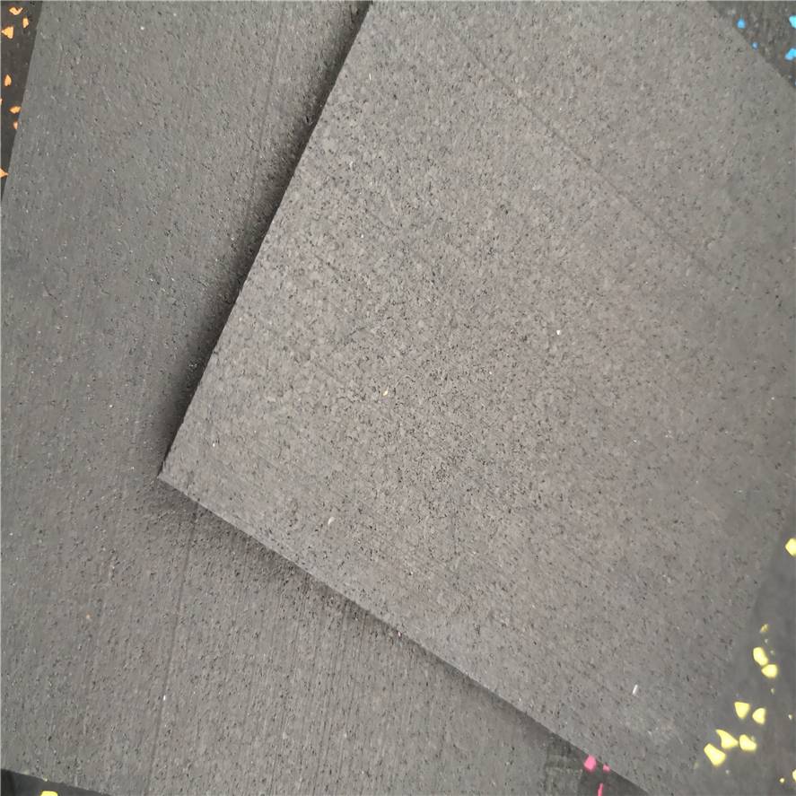 健身房橡胶地板公司 操场操作塑胶跑道 用户的一致选择