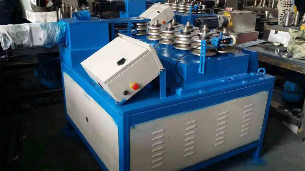 ***大棚弯管机,双膜骨架大棚弯管机,椭圆管大棚弯管机,9轮型,4排送料