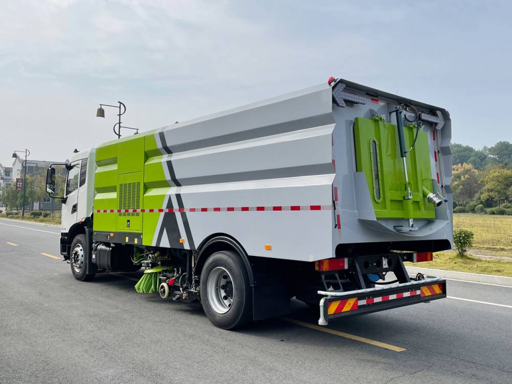 东风天锦kr驾驶室洗扫车上档次豪华洗扫车