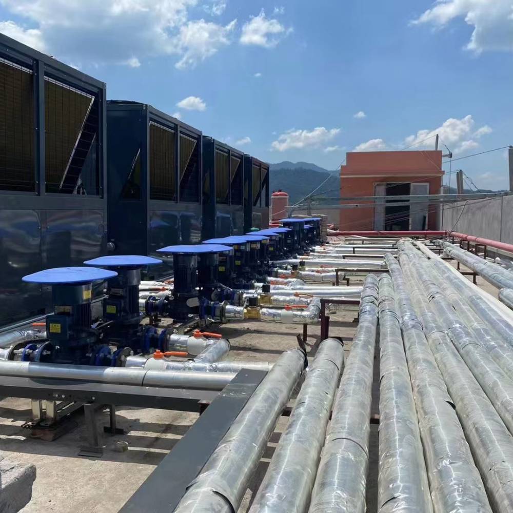 9000平米冷风中央空调安装