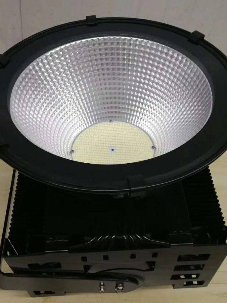 芯鹏达1000w防水球场高亮投光灯工地照明塔吊灯xpdtd27