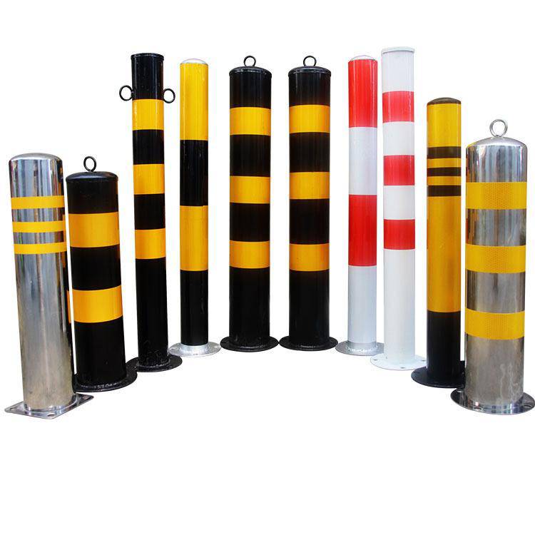 道口标注钢管警示柱红白道路交通防撞柱道口桩停车桩隔离柱防撞杆立柱路障