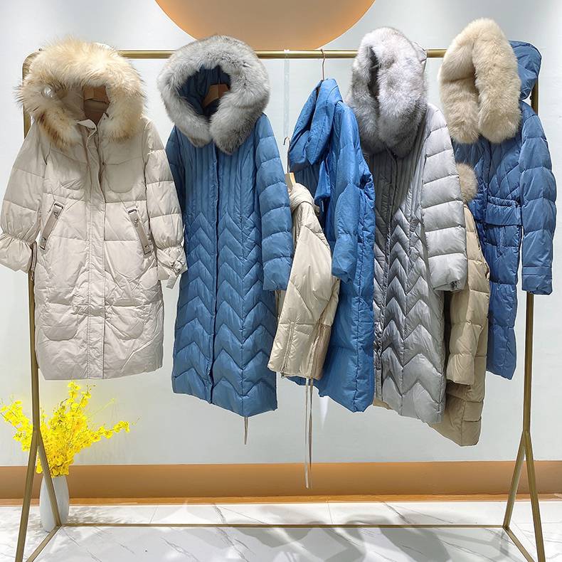 无用女装品牌折扣羽绒服清货休闲直播出口库存尾货山西晋城尾货