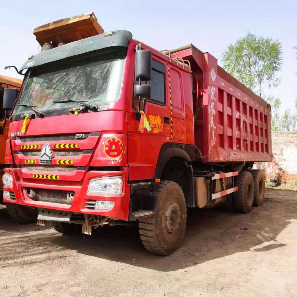 18年无手续豪沃后八轮自卸车豪沃号称摇摆小王子驾驶室非常舒适