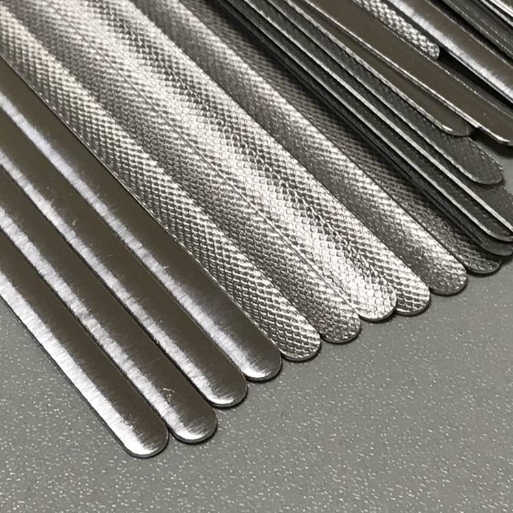 供应铝制鼻梁条90505mm带胶鼻梁条厂家