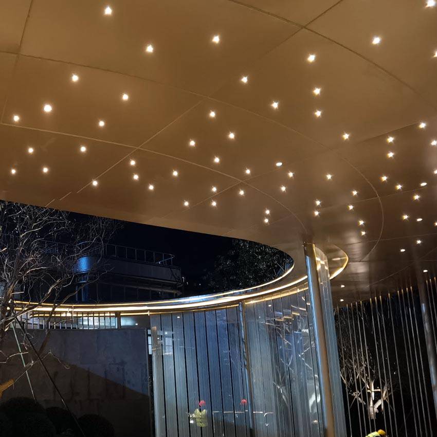 烤漆铝板幕墙装饰