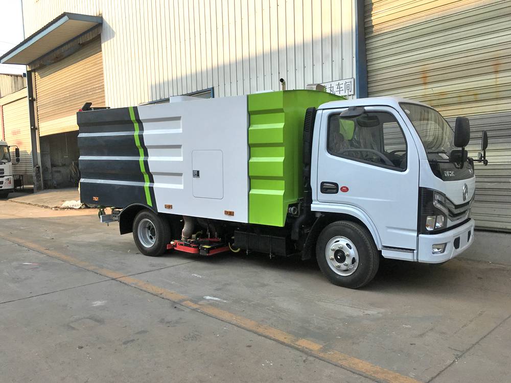 吸尘车